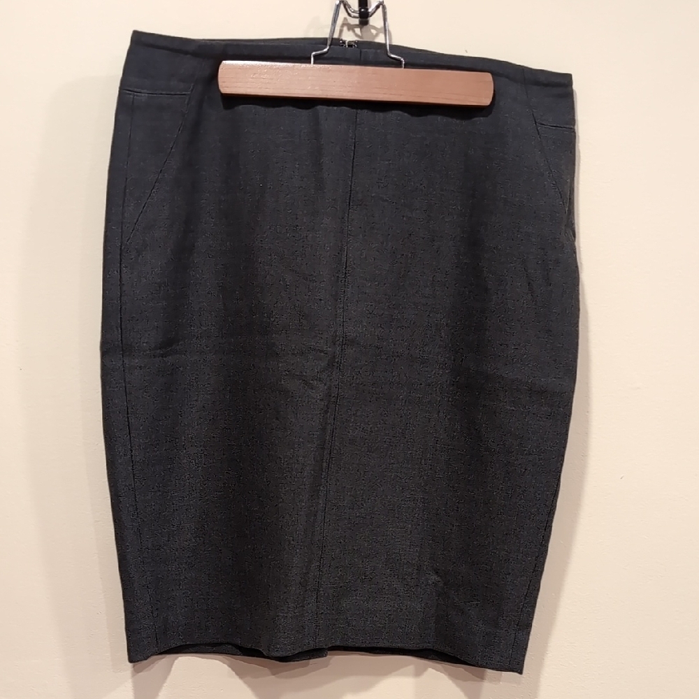 LOFT Charcoal Pencil Skirt